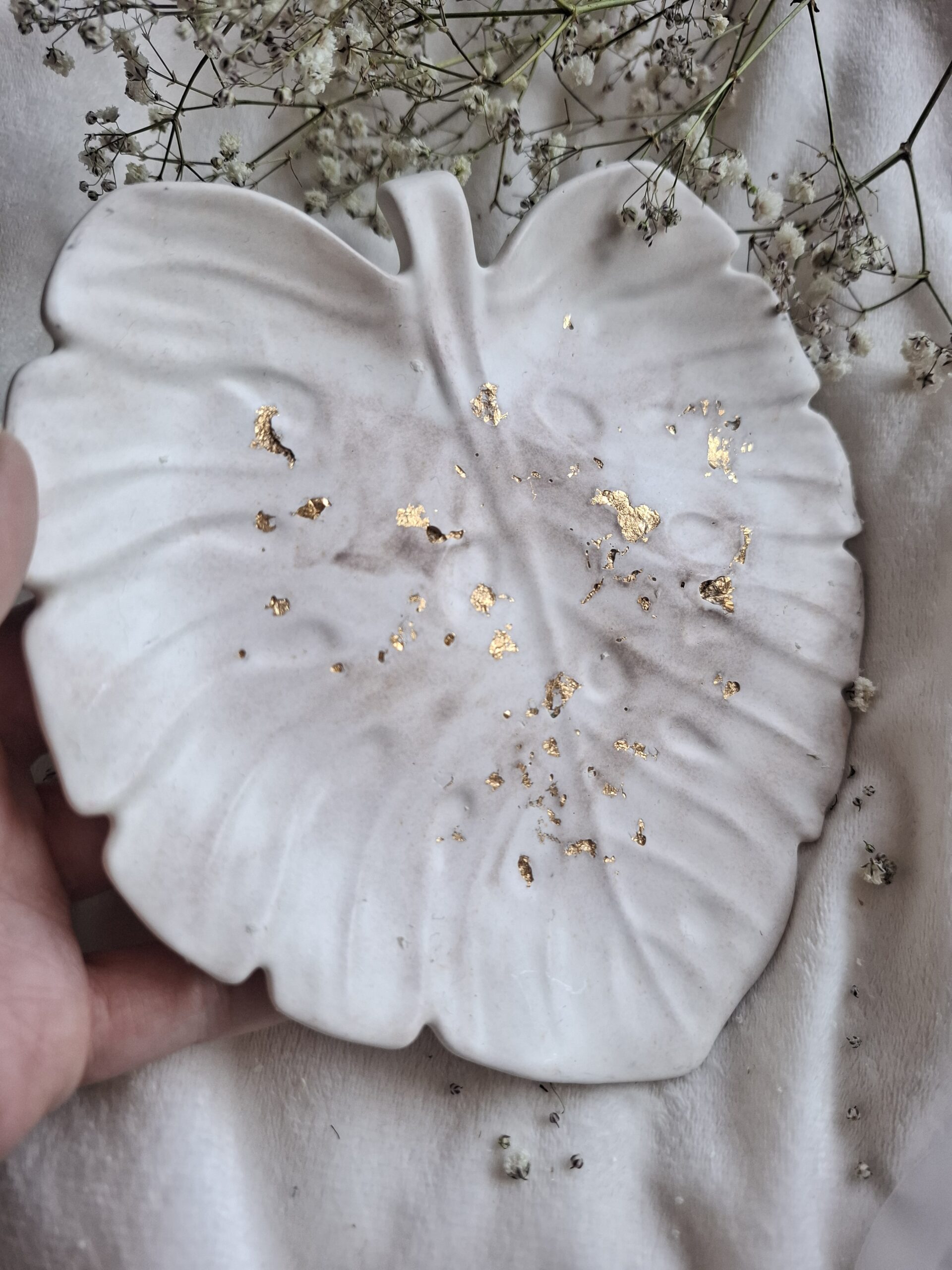 podstawka monstera złocona podstawka monstera złocona
